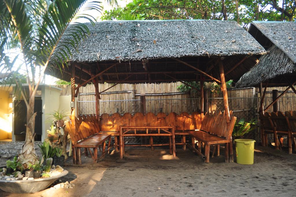 Ceazar'S Place Dauin Exterior photo